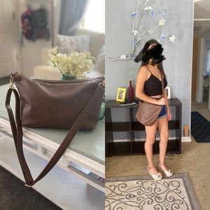 Brown leather Steve Madden purse